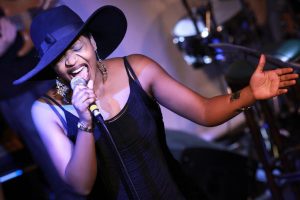menoosha international live band